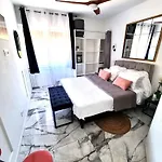 T2 Neuf Centre Raphaël Avec Terrasse Et Parking Gratuit, Prés De La Et Commerces! *