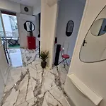 T2 Neuf Centre Raphaël Avec Terrasse Et Parking Gratuit, Prés De La Et Commerces! Saint-Raphaël