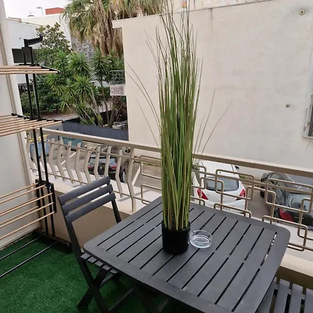 Апартаменти T2 Neuf Centre Raphael Avec Terrasse Et Parking Gratuit, Pres De La Et Commerces!