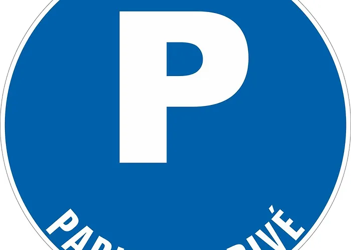 T2 Neuf Centre Raphael Avec Terrasse Et Parking Gratuit, Pres De La Et Commerces! Saint-Raphaël