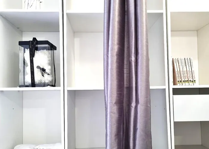 Appartement T2 Neuf Centre Raphaël Avec Terrasse Et Parking Gratuit, Prés De La Et Commerces! *