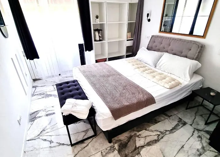 T2 Neuf Centre Raphaël Avec Terrasse Et Parking Gratuit, Prés De La Et Commerces! * Saint-Raphaël