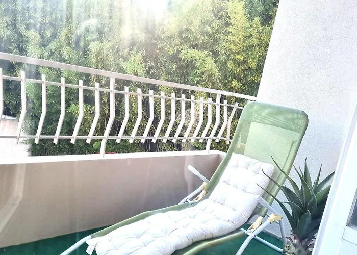 T2 Neuf Centre Raphael Avec Terrasse Et Parking Gratuit, Pres De La Et Commerces! Daire Saint-Raphaël