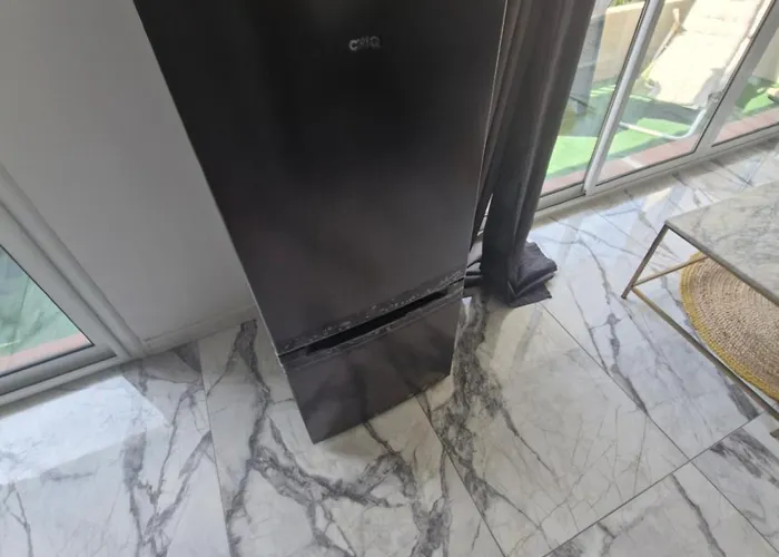 T2 Neuf Centre Raphaël Avec Terrasse Et Parking Gratuit, Prés De La Et Commerces! Appartement